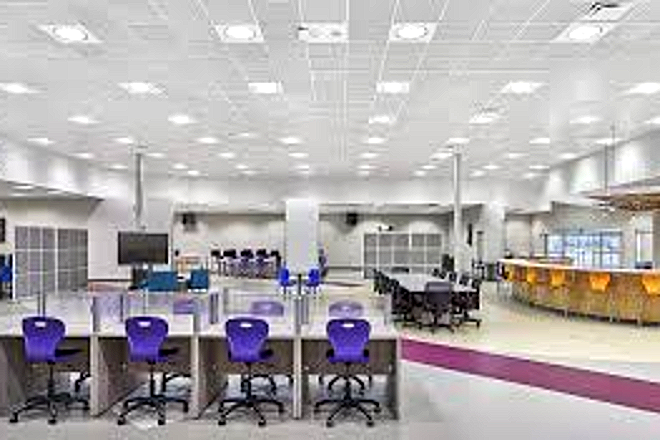 CCI computer lab with rows of workstations
